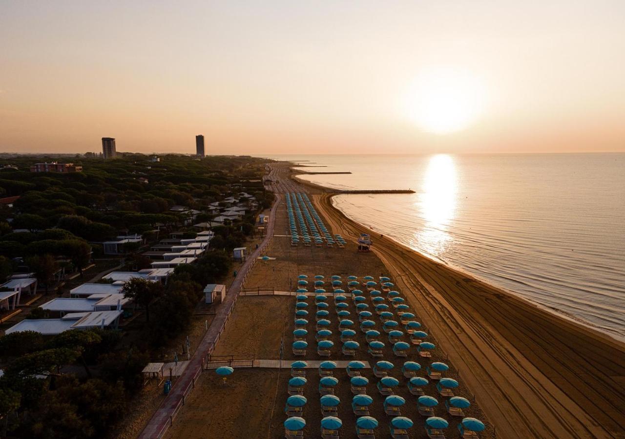 Camping Village Malibu Beach ลิโดดิเยโซโล ภายนอก รูปภาพ